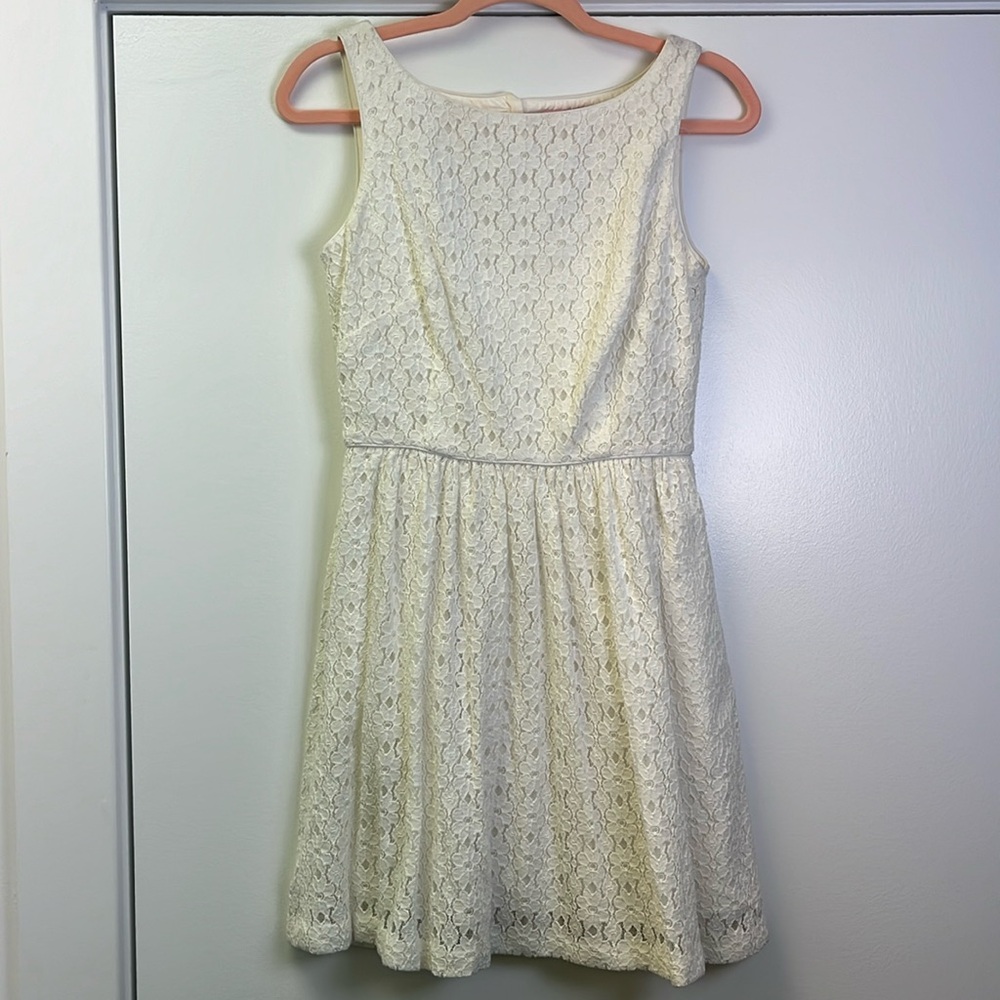 Lilly Pulitzer Women’s White Flower Lace Dress size 4